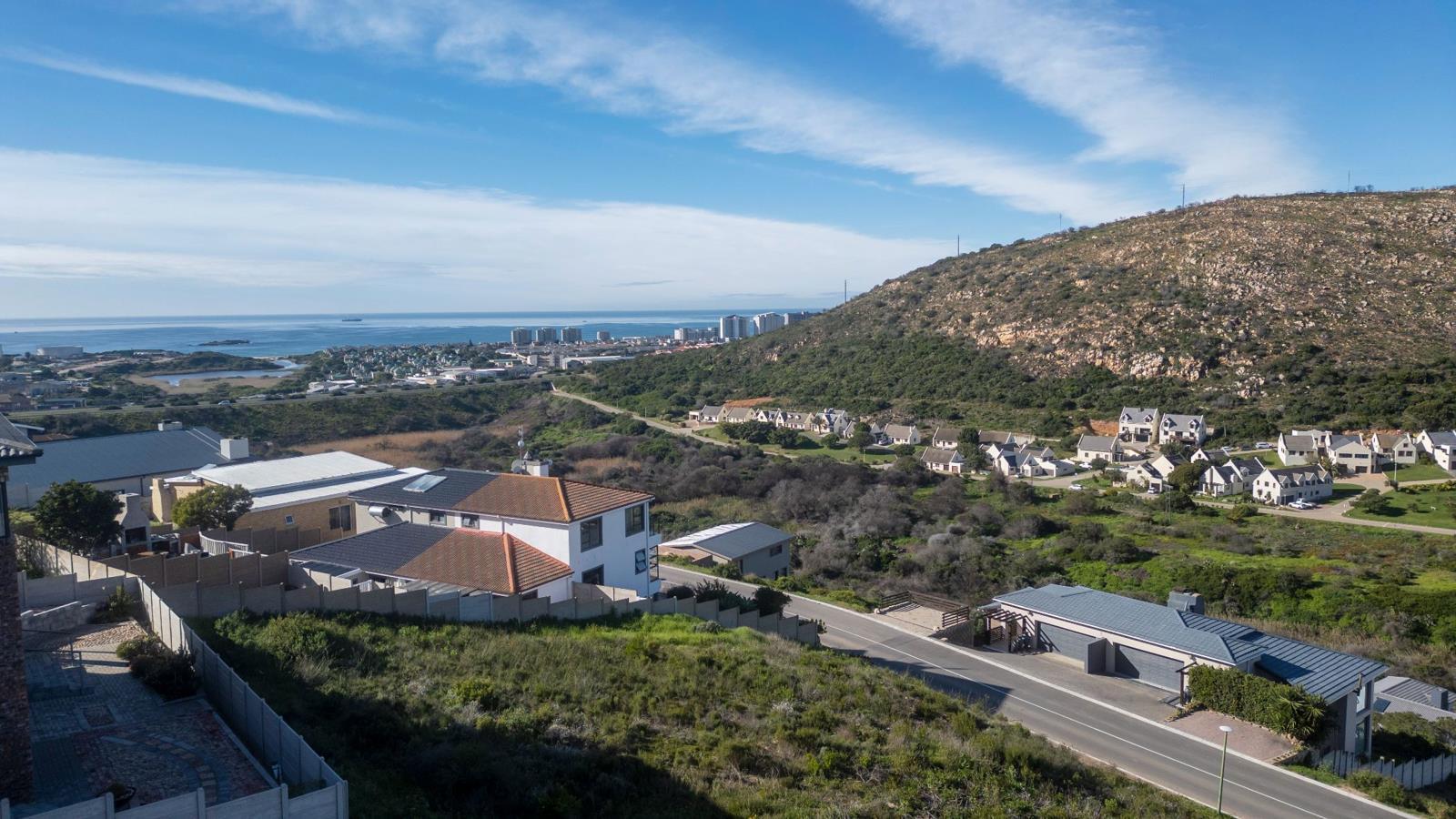 826 m² Land available in Island View