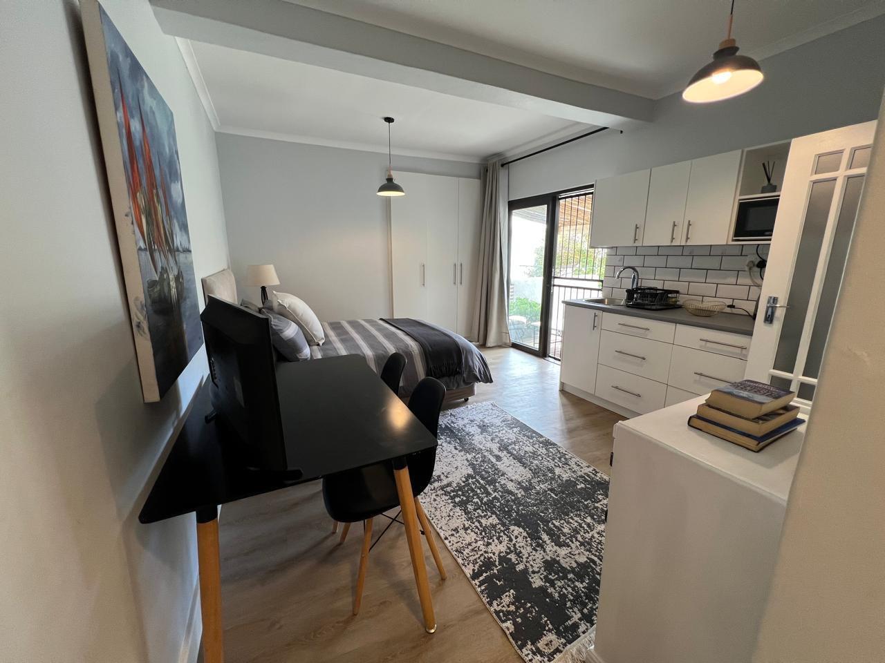 Studio apartment in Rooi Els