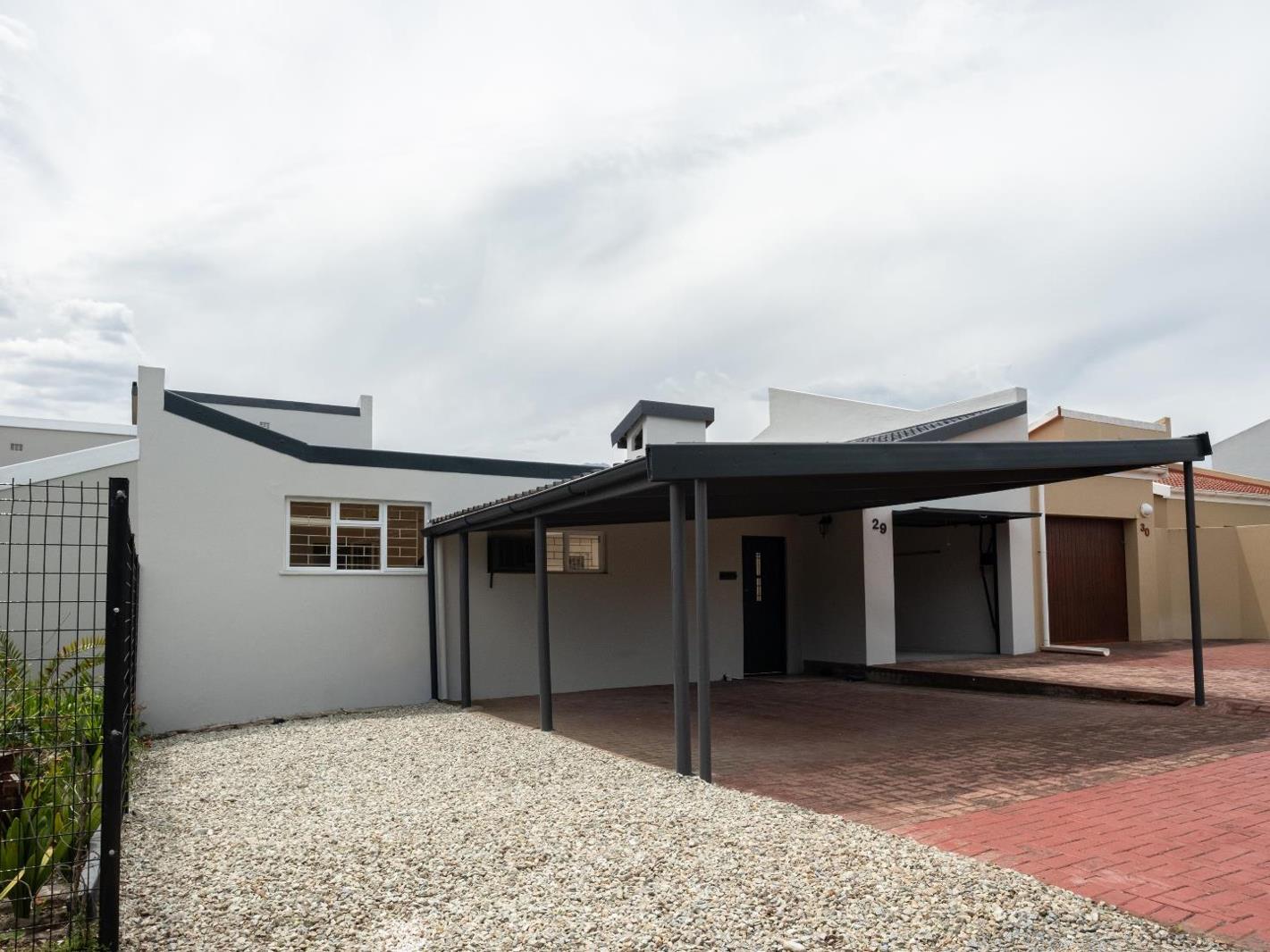 3 Bedroom House in Heather Park