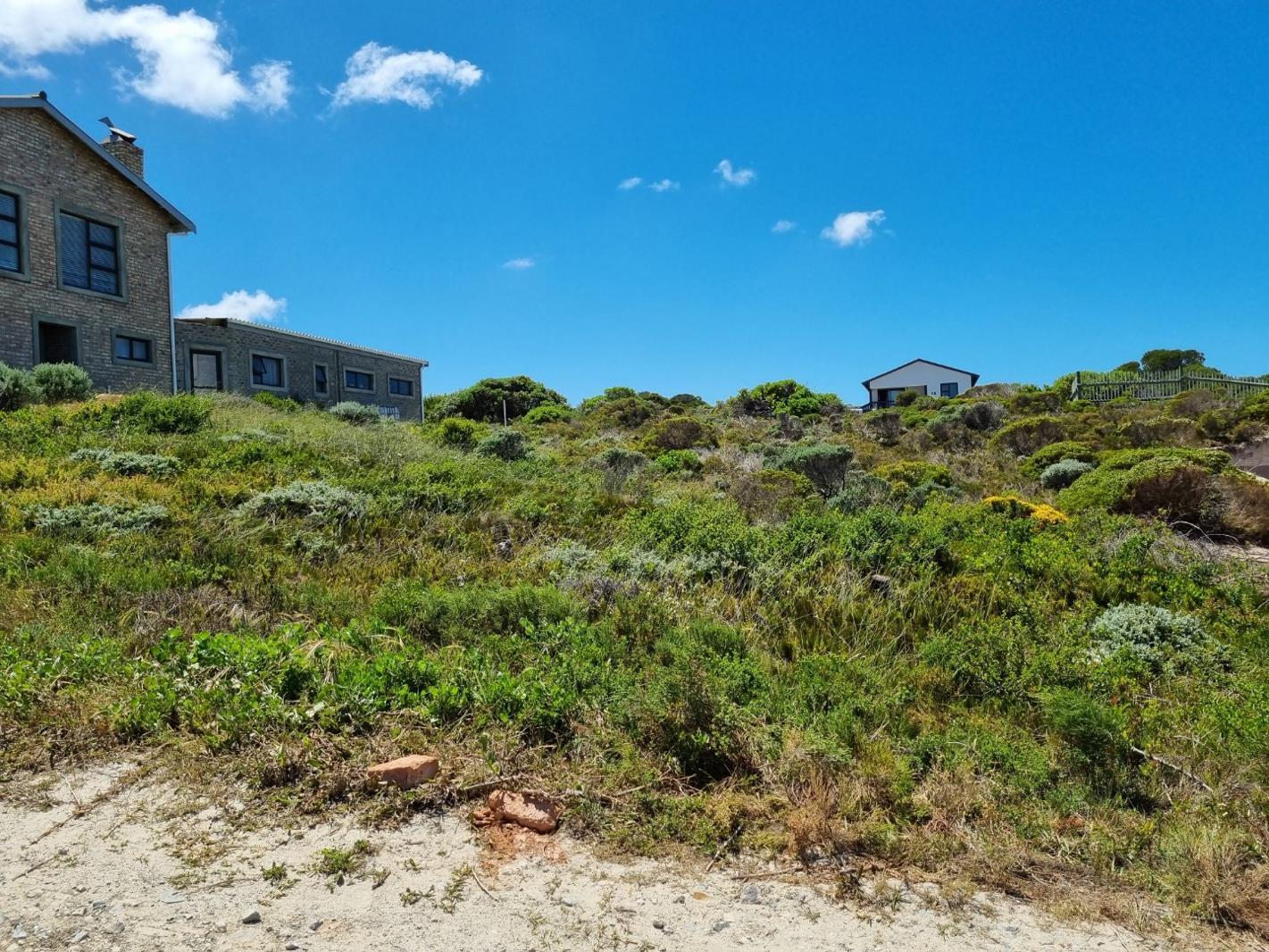 579 m² Land available in Suiderstrand