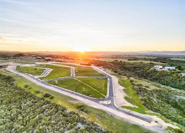 653 m² Land available in Stilbaai Wes