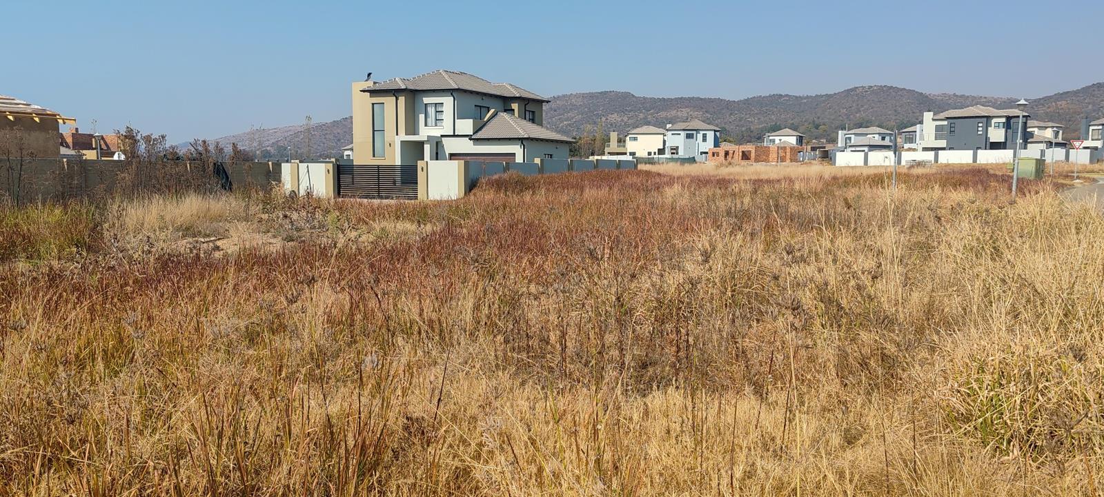 550 m² Land available in Everglades Estate