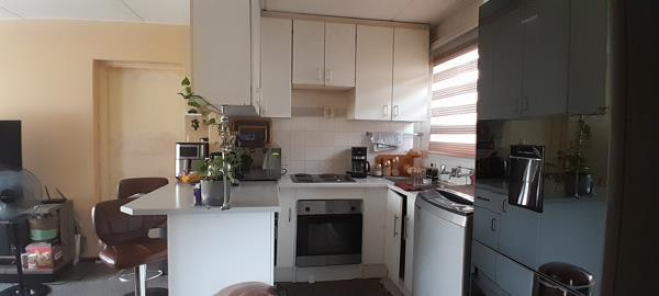 1 Bedroom Apartment in Alan Manor