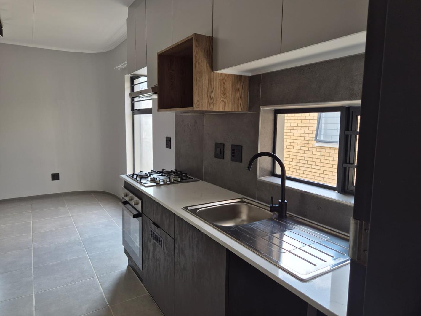 1 Bedroom Apartment in Waterkloof Ridge