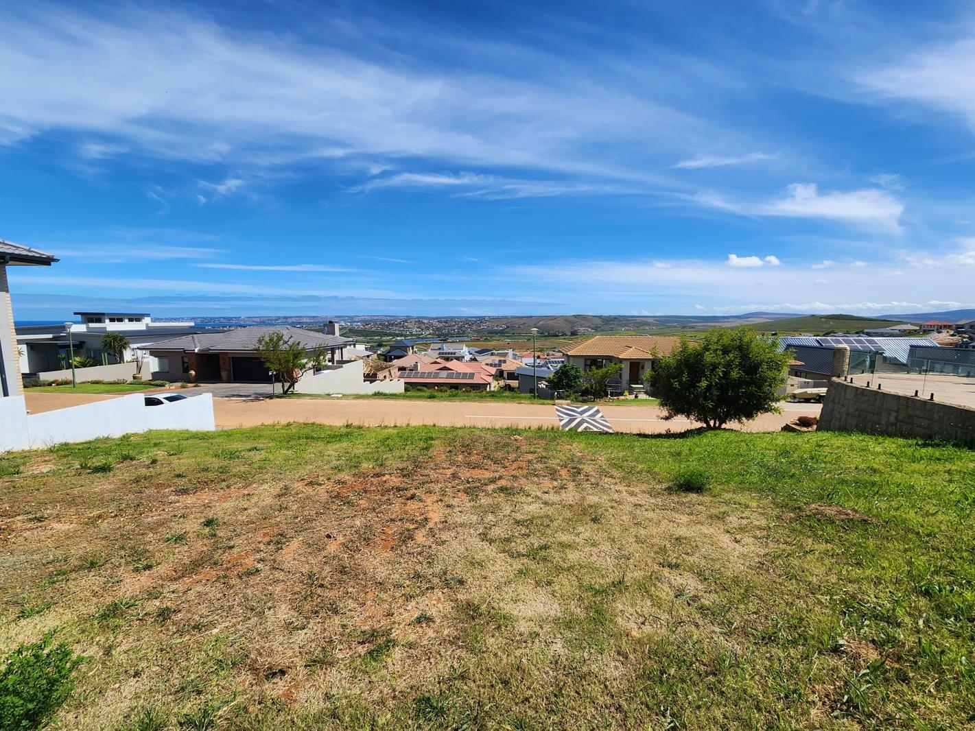 600 m² Land available in Monte Christo