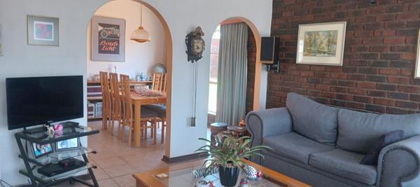 4 Bedroom House in Ridgeway