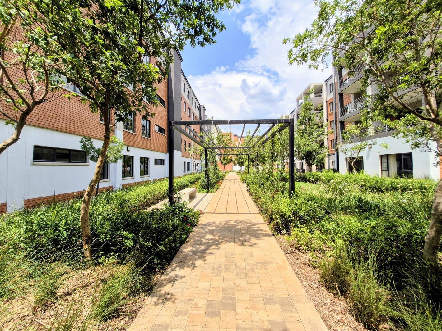 2 Bedroom Apartment in Waterkloof