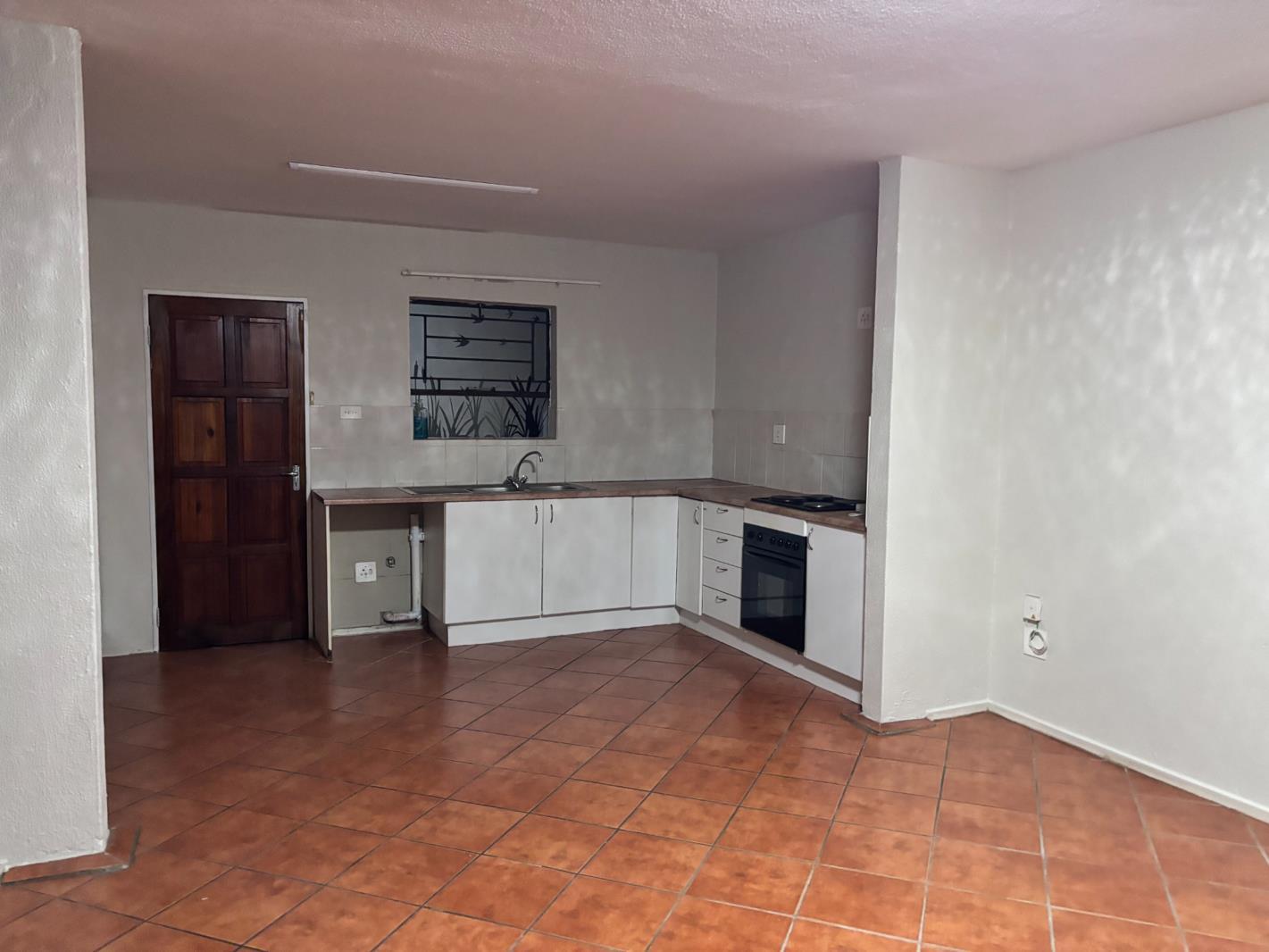 2 Bedroom Duplex in Heuwelsig Estate