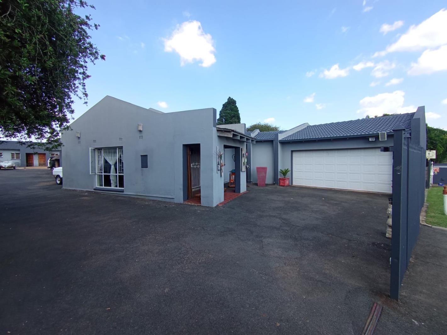 4 Bedroom House in Brackenhurst