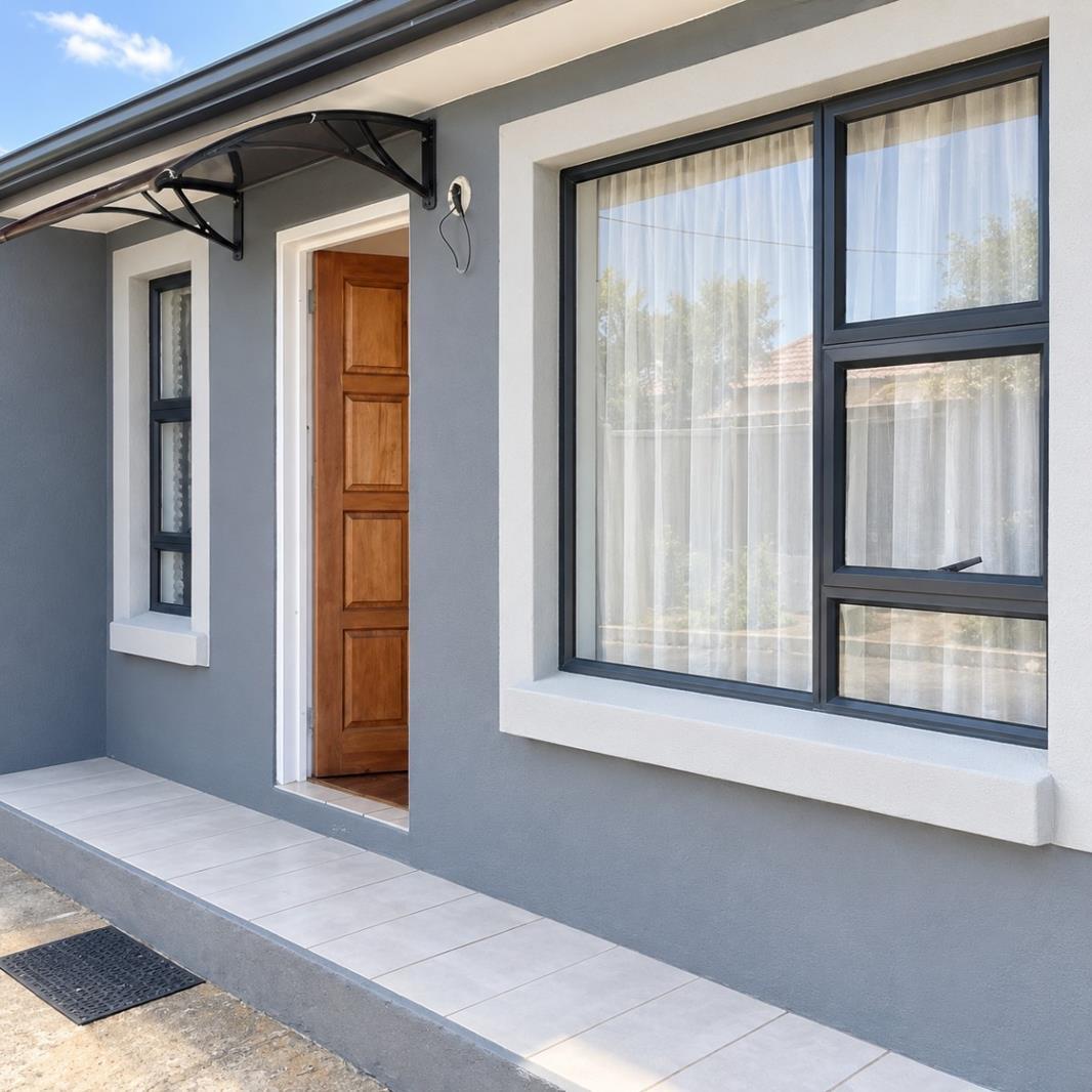 1 Bedroom Garden Cottage in Meredale