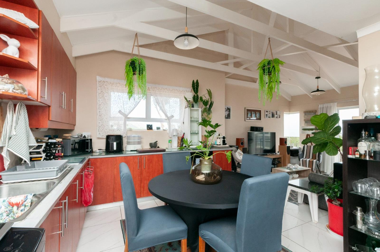 1 Bedroom Apartment in Mountainside