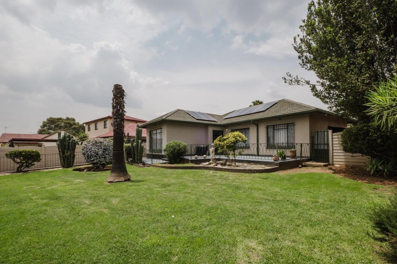 3 Bedroom House in Roseacre