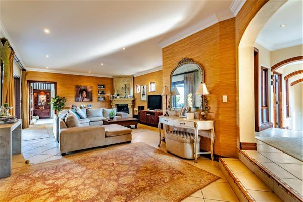 5 Bedroom House in Mooikloof Equestrian Estate