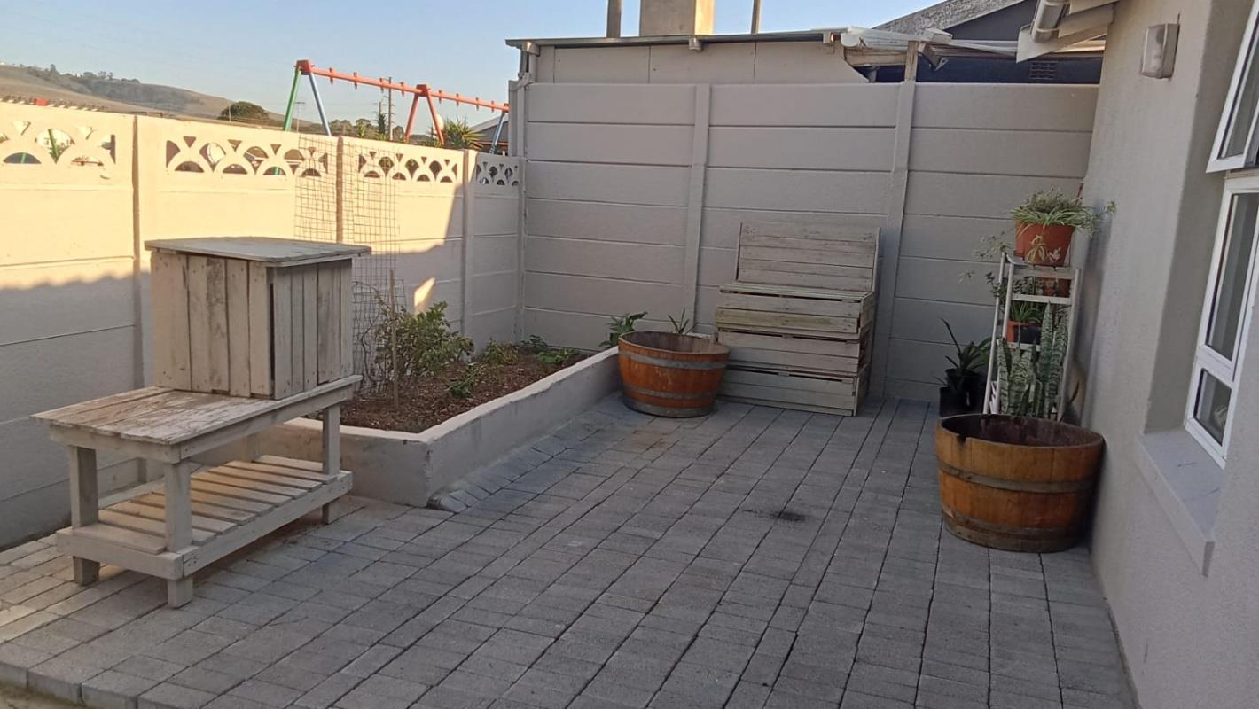 2 Bedroom House in Cloetesville