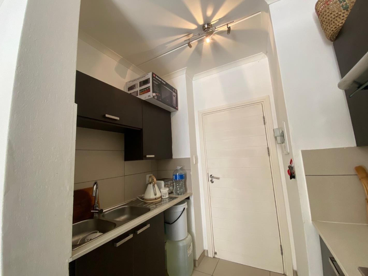 1 Bedroom Apartment in Fourways