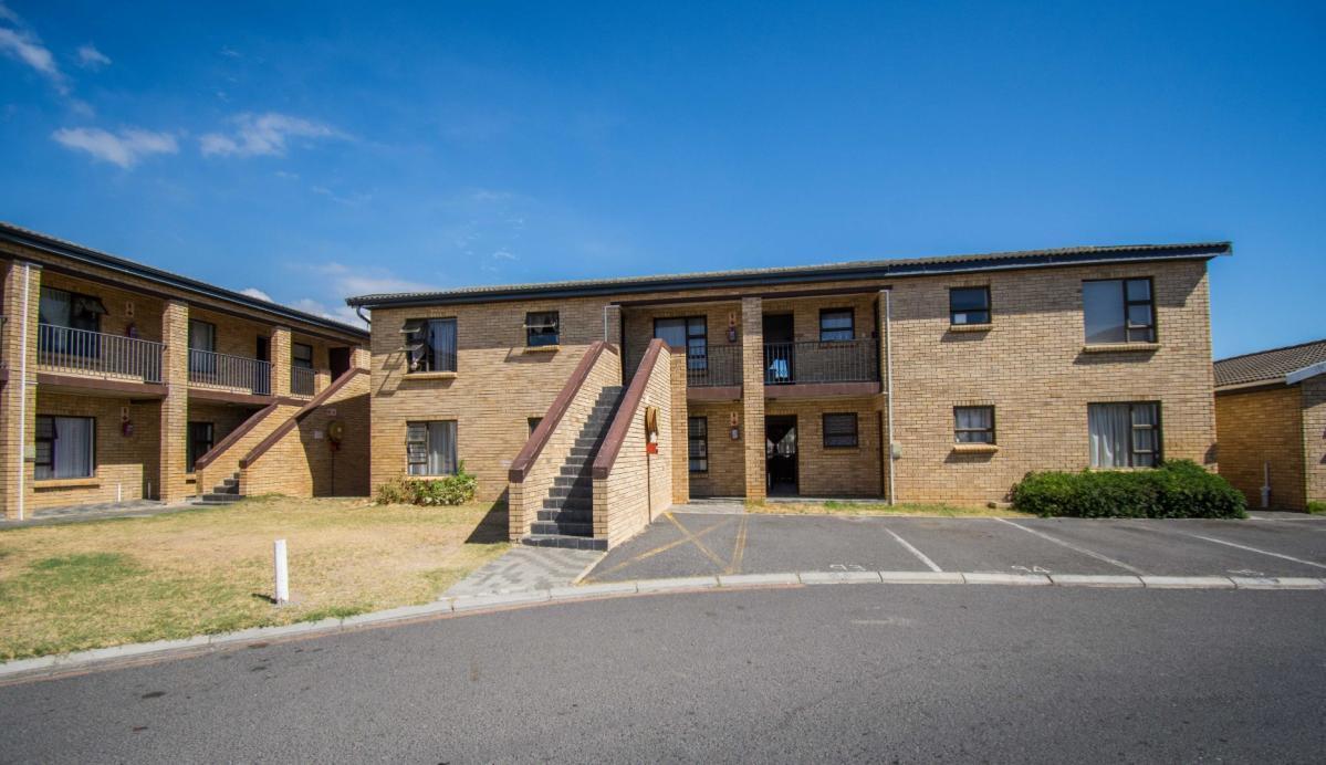 2 Bedroom Apartment in Fairview Golf Estate