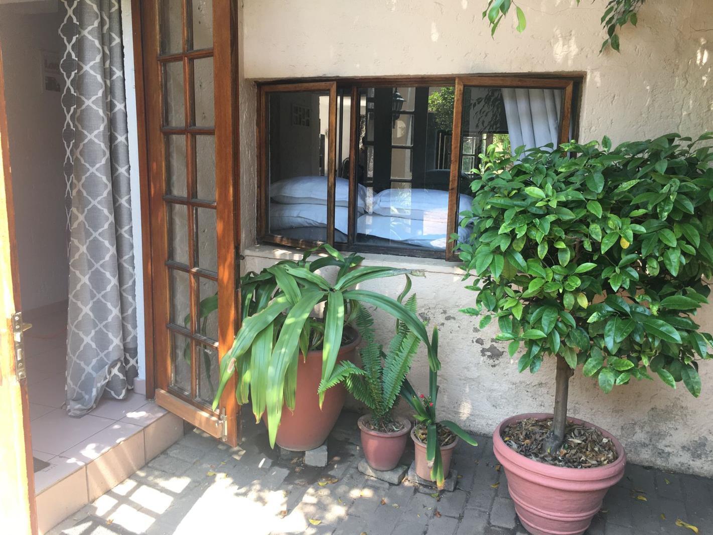 1 Bedroom Garden Cottage in Highlands North