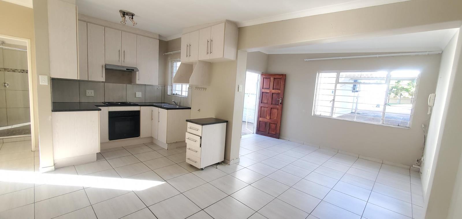 2 Bedroom Garden Cottage in Mindalore