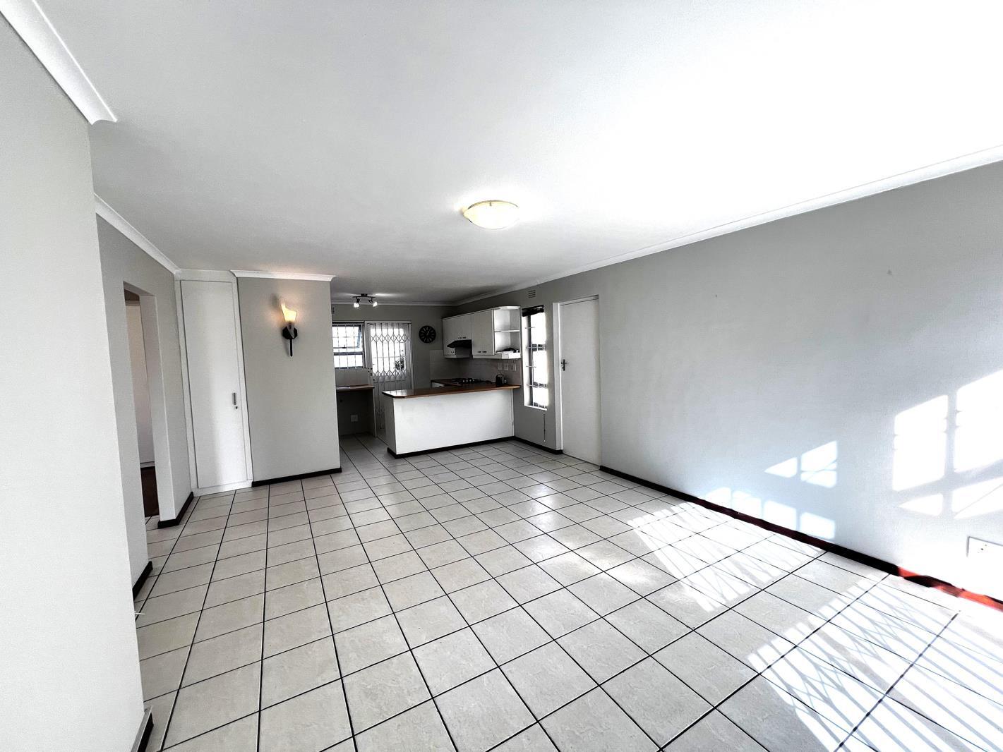 2 Bedroom House in Sunningdale