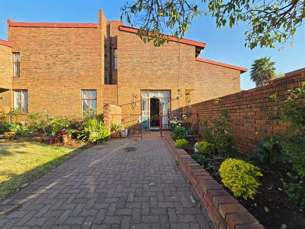 2 Bedroom Townhouse in Linmeyer