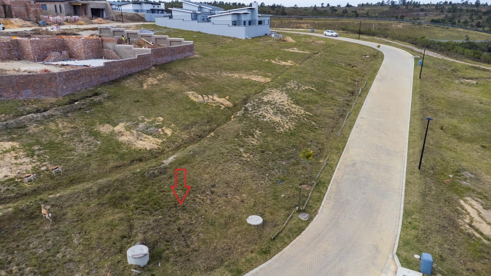 360 m² Land available in Eden