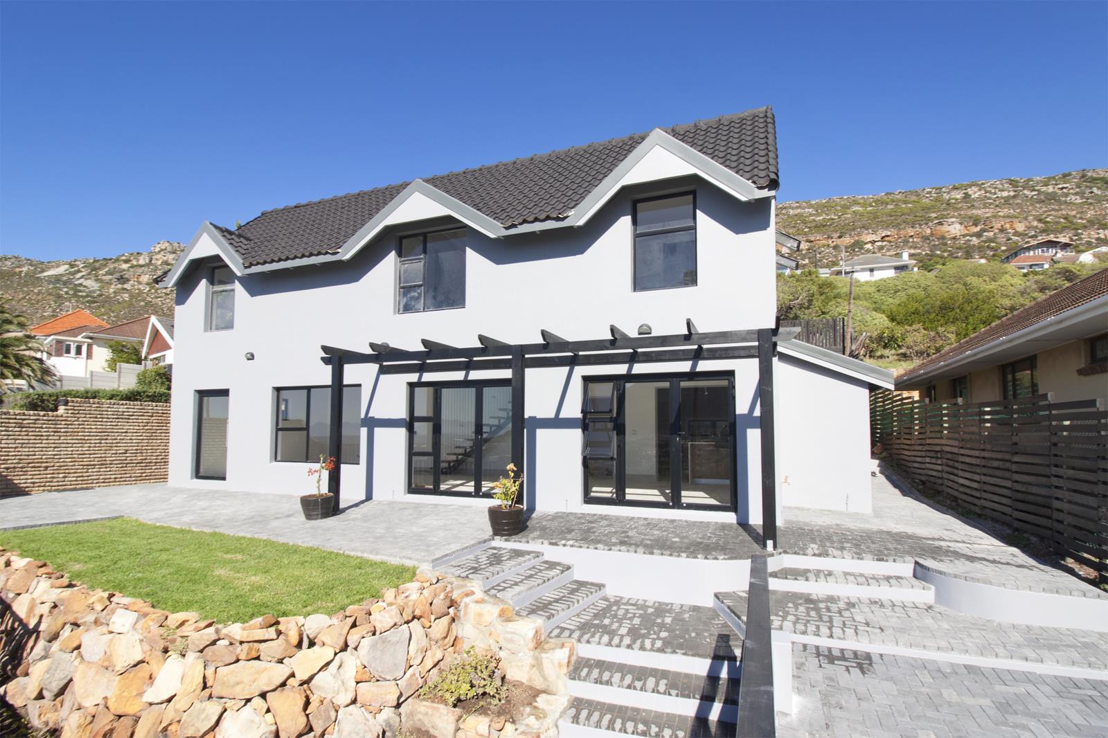 4 Bedroom House in Fish Hoek