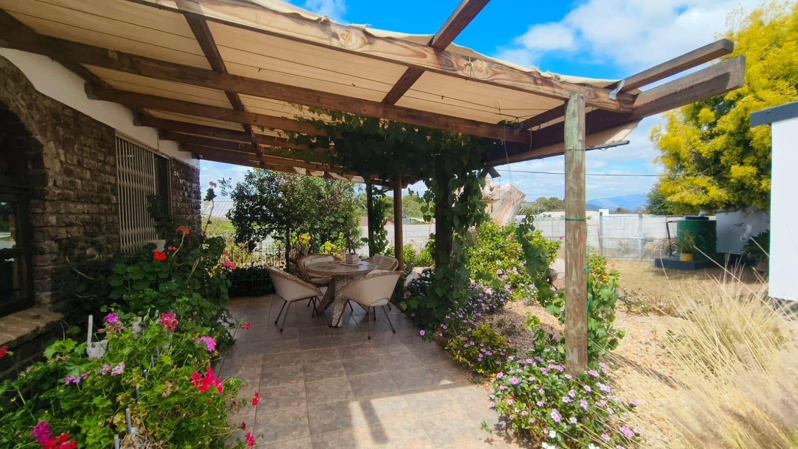 3 Bedroom House in Ladismith