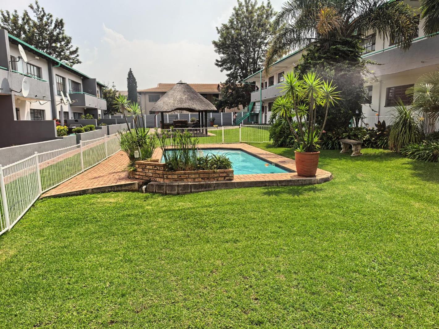 2 Bedroom Apartment in Verwoerdpark