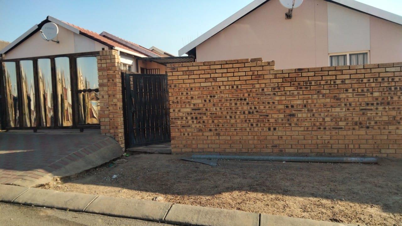 2 Bedroom Cluster in Zandspruit