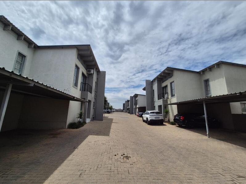 3 Bedroom Townhouse in Albertsdal