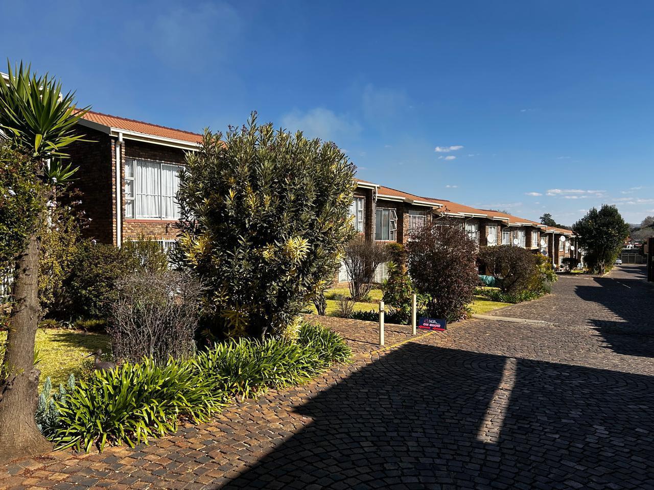 2 Bedroom Townhouse in Brackendowns