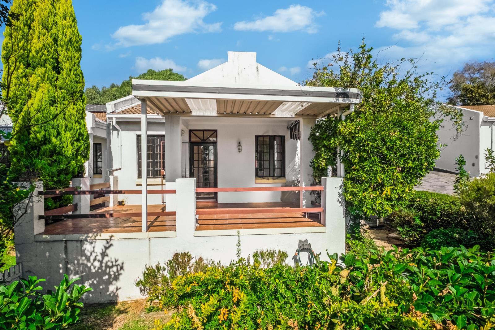 2 Bedroom Townhouse in Bromhof