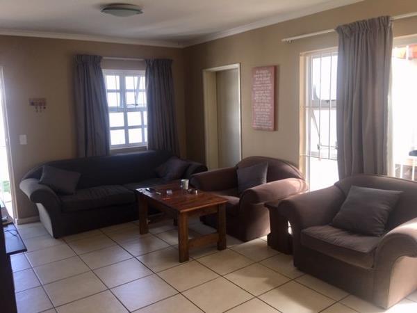 2 Bedroom House in Cloetesville