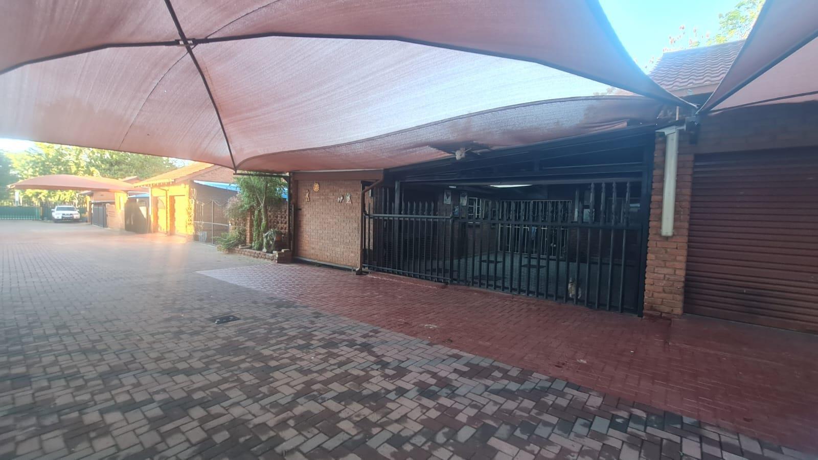 3 Bedroom Townhouse in Rustenburg Central