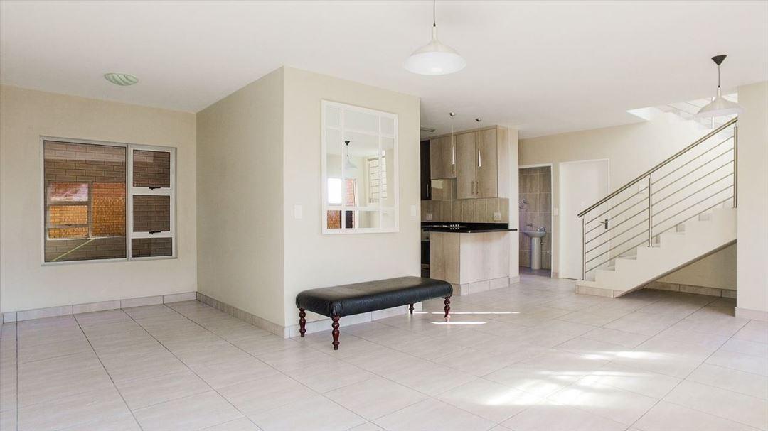 3 Bedroom Townhouse in Glen Marais