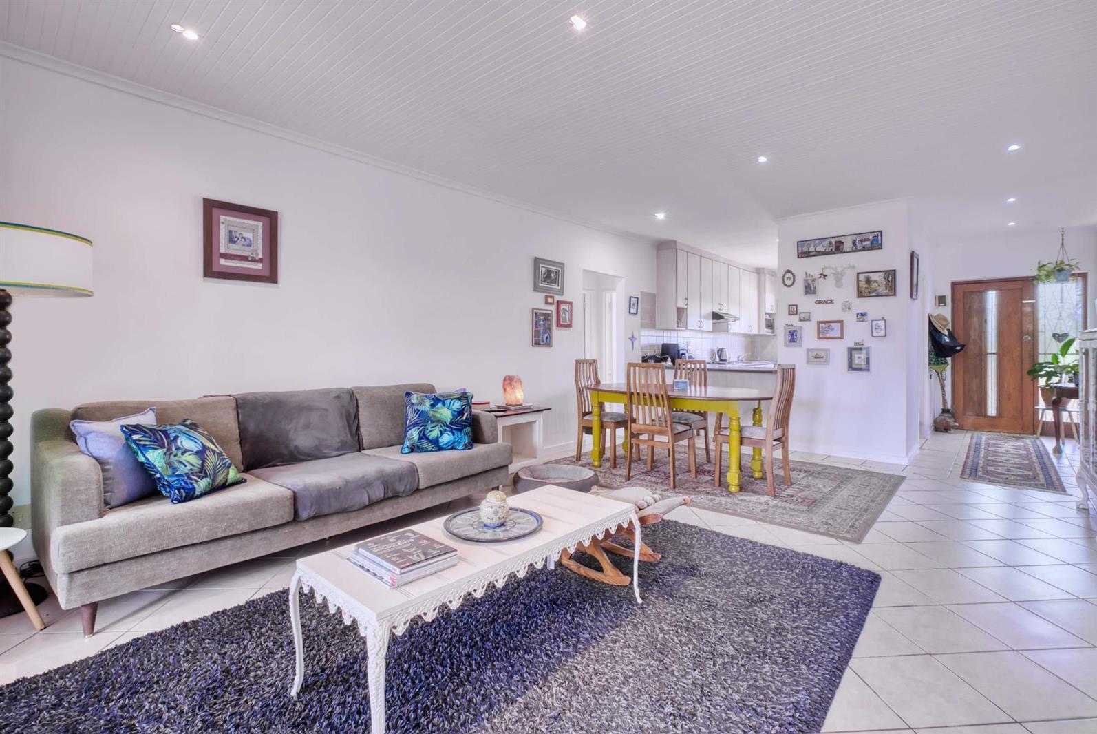 3 Bedroom Townhouse in Newton Park