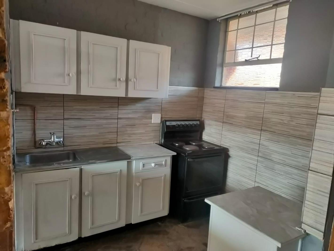 2 Bedroom Apartment in Lyttelton Manor