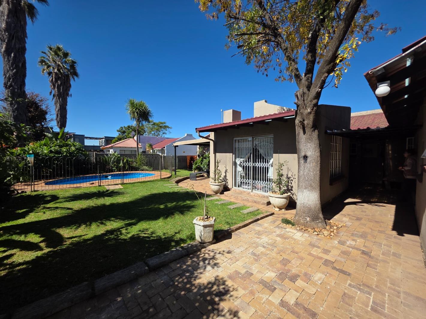 3 Bedroom House in Sunward Park