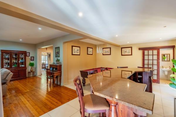 10 Bedroom House in Durban North