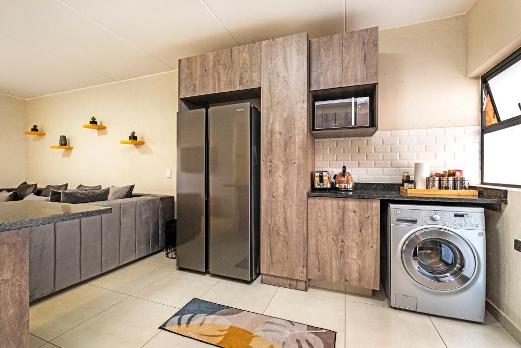 3 Bedroom Apartment in Bartlett