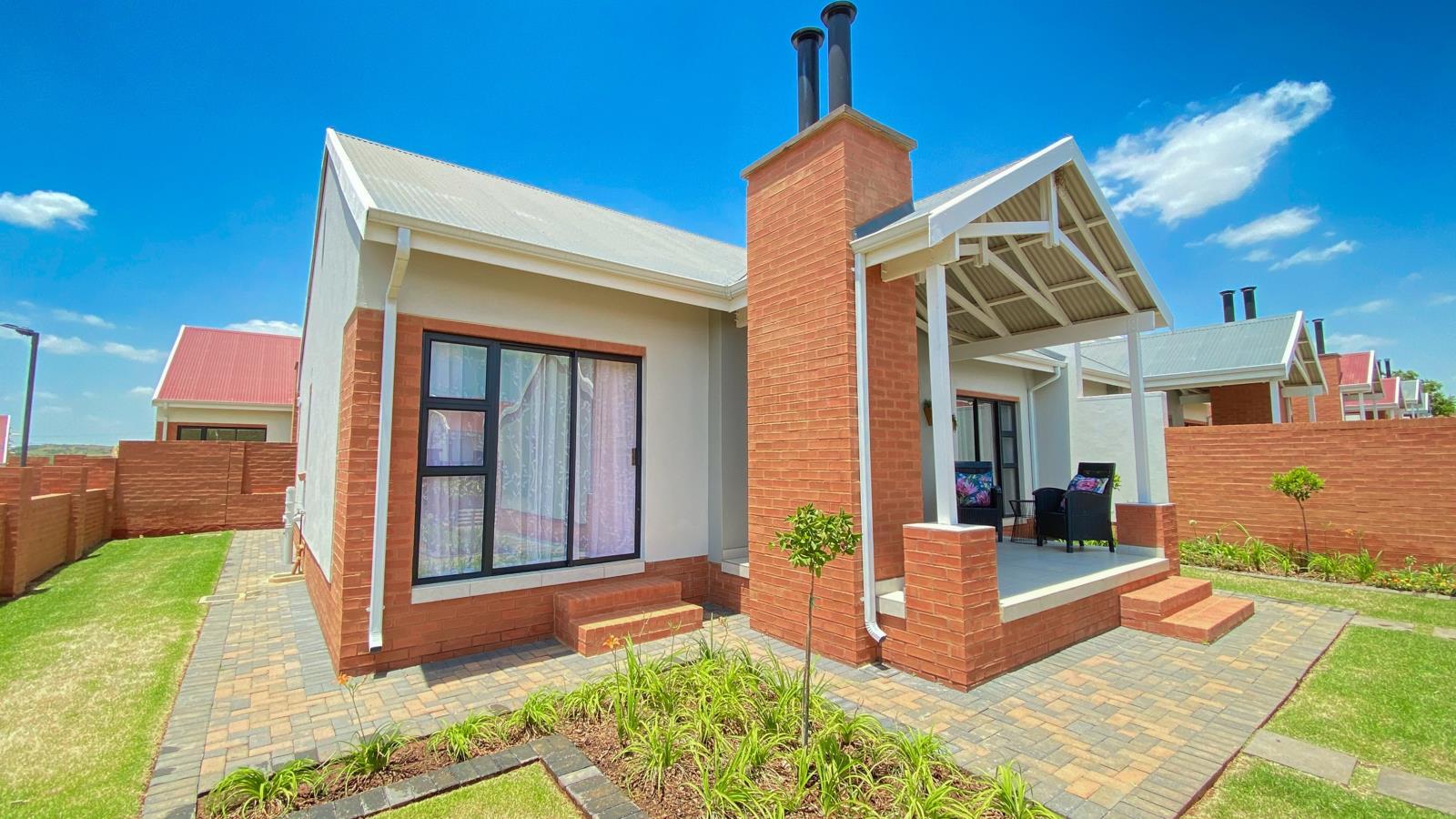 3 Bedroom Simplex in Southdowns Estate