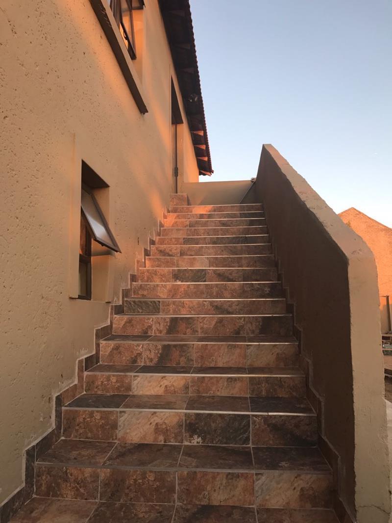 2 Bedroom House in Ridgeway