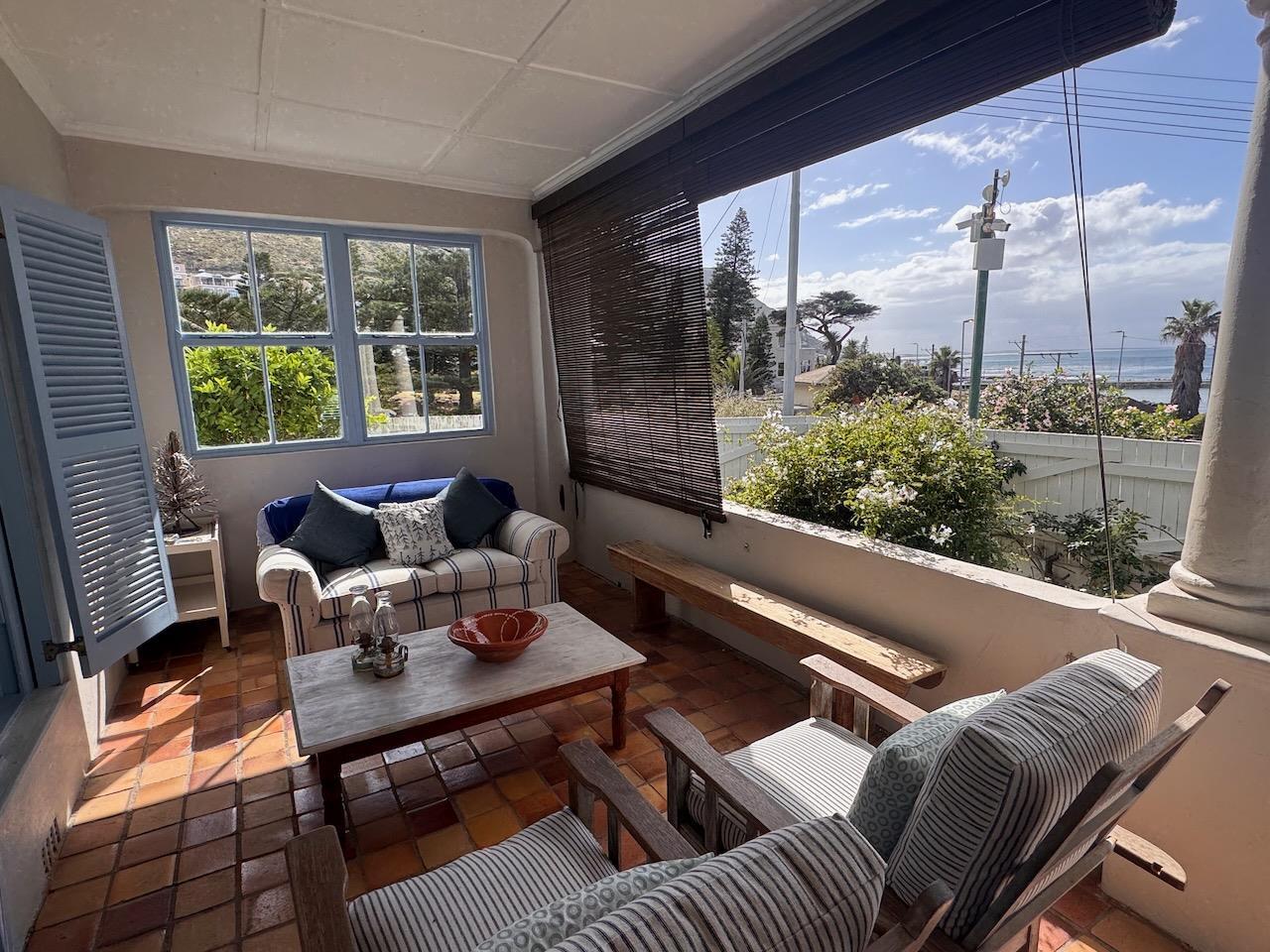 2 Bedroom House in Kalk Bay