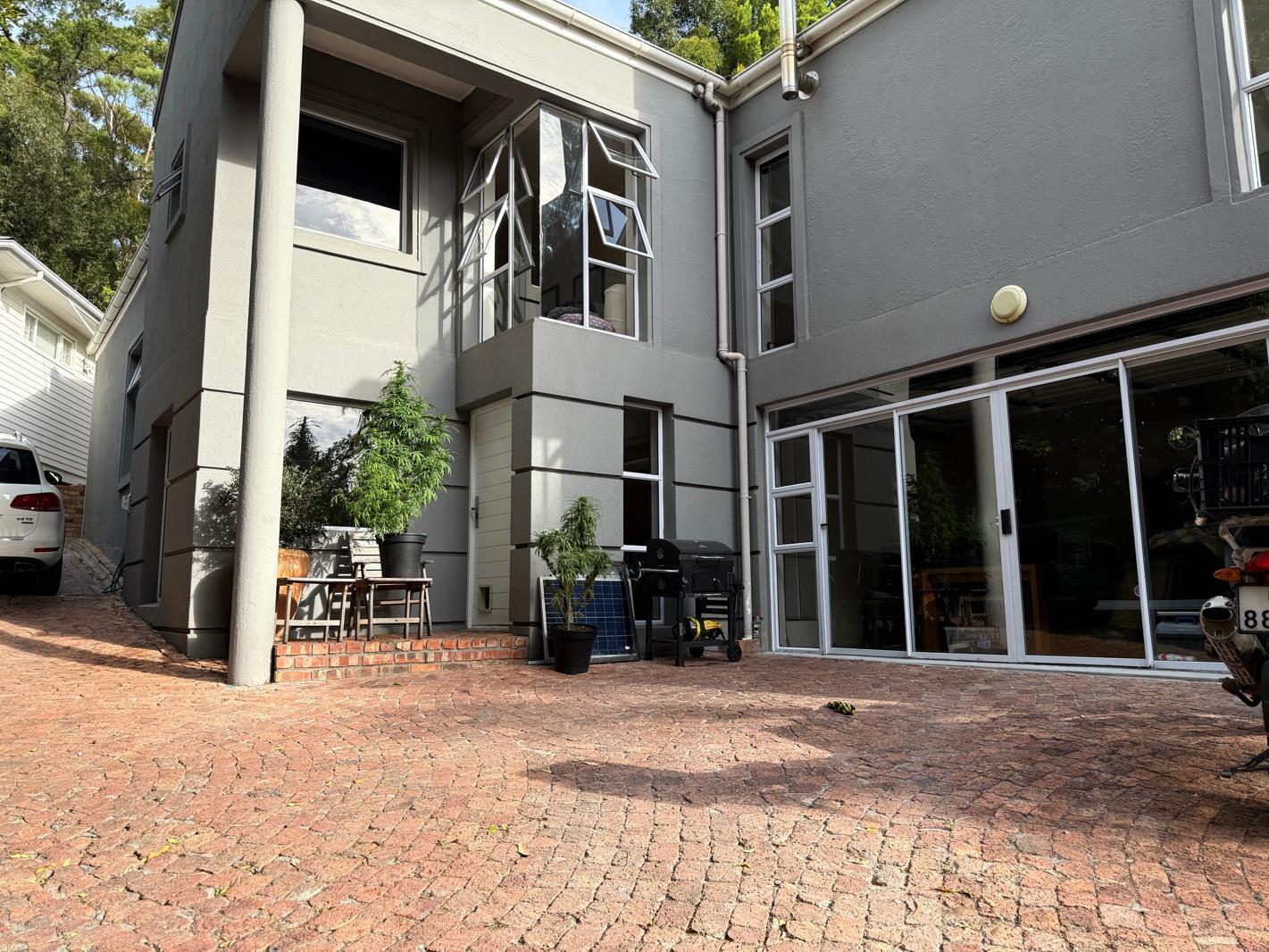 2 Bedroom House in Hout Bay and surrounds