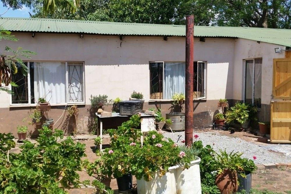 2 200 ha Land available in Cullinan Outlying