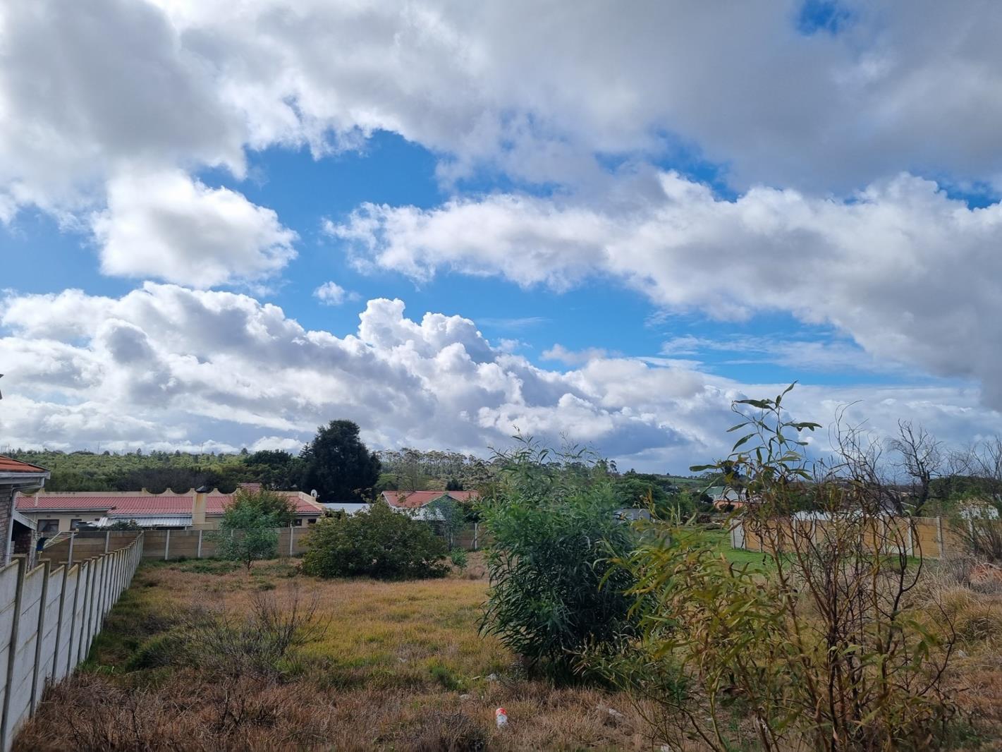 704 m² Land available in Albertinia