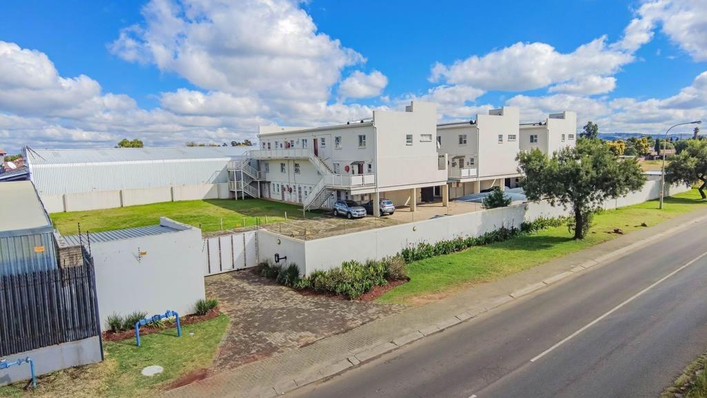 2 Bedroom Apartment in Mayberry Park
