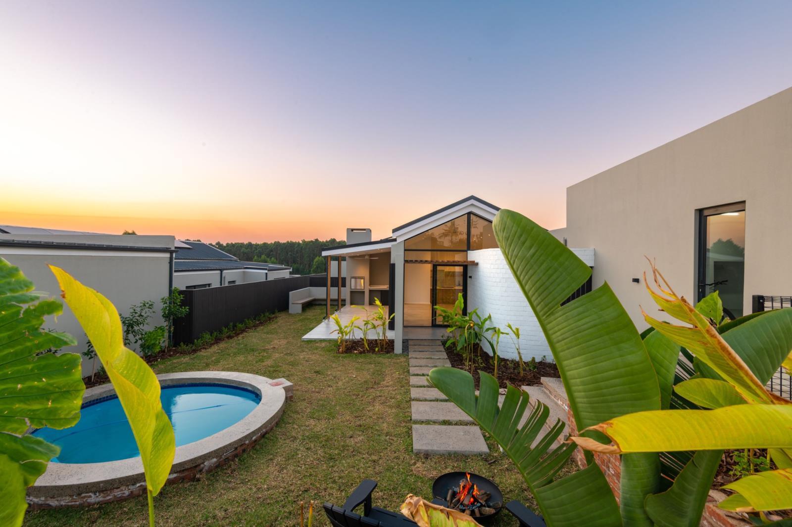 4 Bedroom House in Sheffield Beach