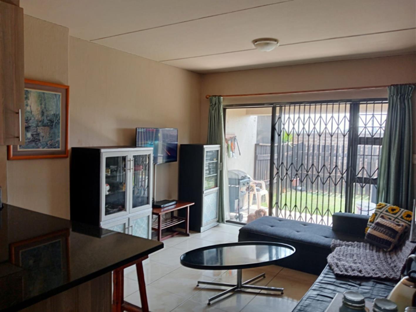 2 Bedroom Apartment in Brentwood