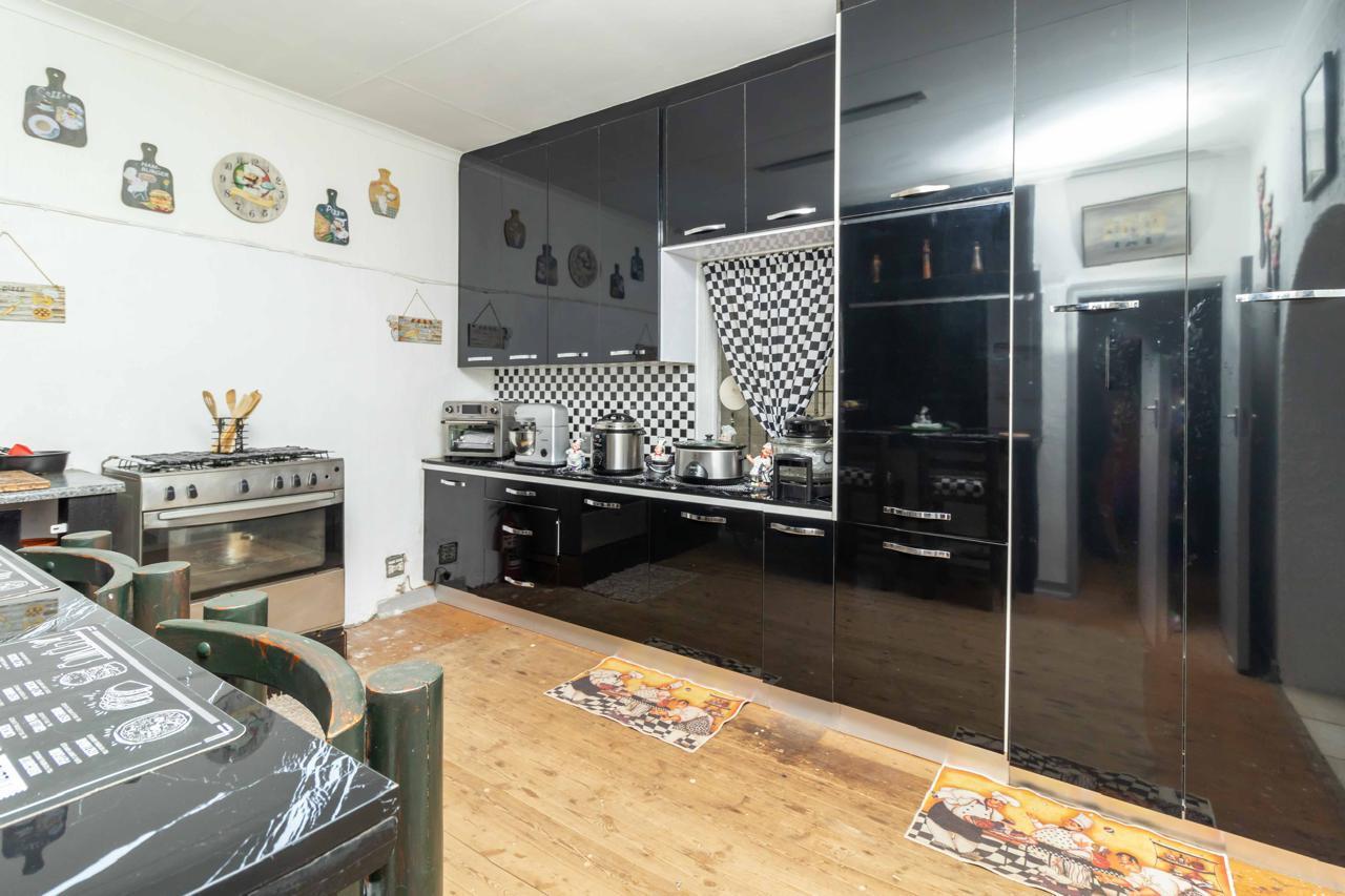 3 Bedroom House in Daggafontein